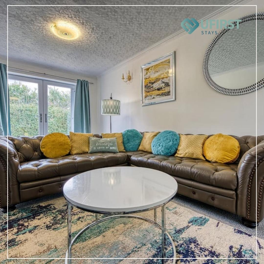 Your Peaceful Escape 8-Bedroom Home In Nottingham - Near City Hospital, Sherwood & Close To City Centre Appartement